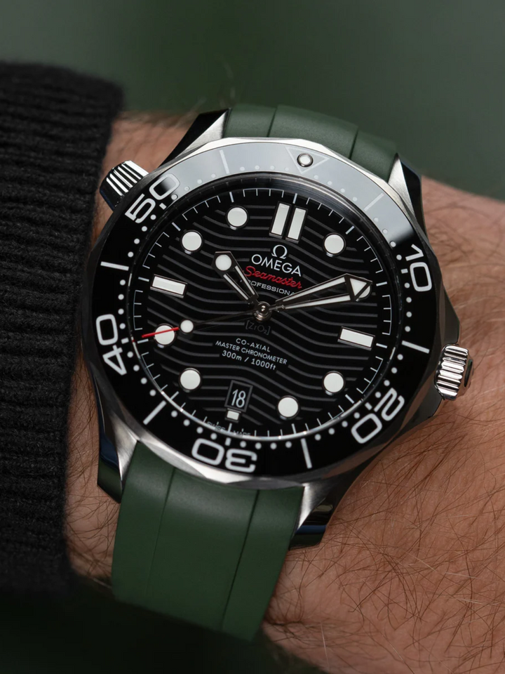 FKM Rubber Curved Strap for Omega Seamaster Diver 300 42mm - Grey Dial